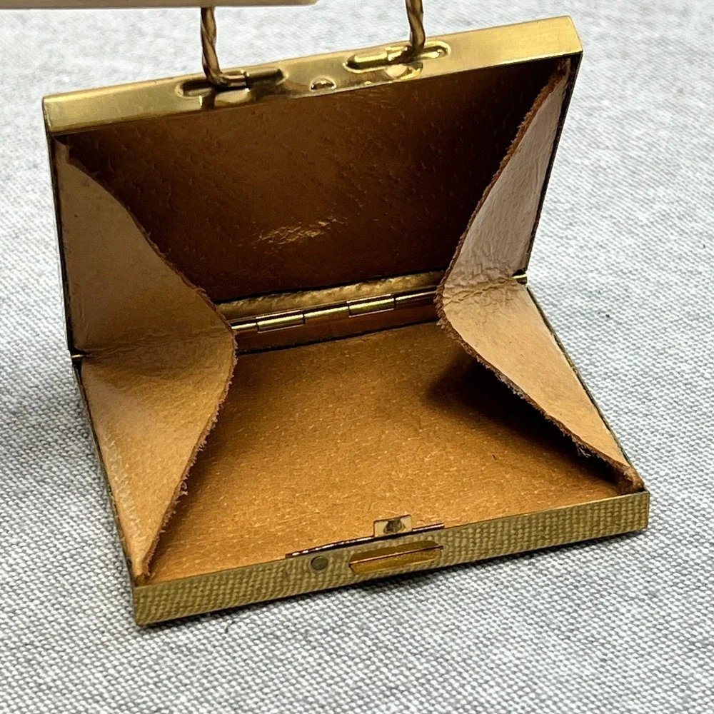 Vintage Foreign European Gold Coin Design‎ Silver Rectangle Compact Case